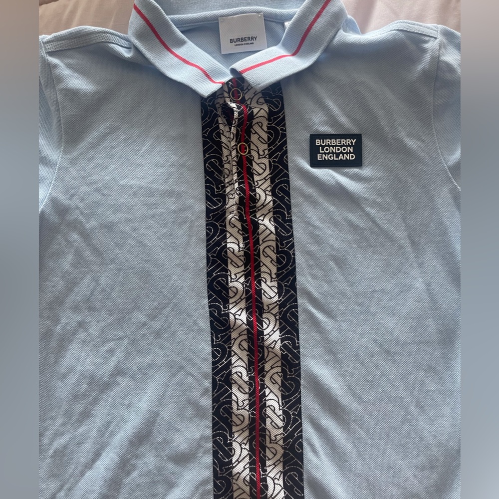 AUTHENTIC Burberry light blue polo